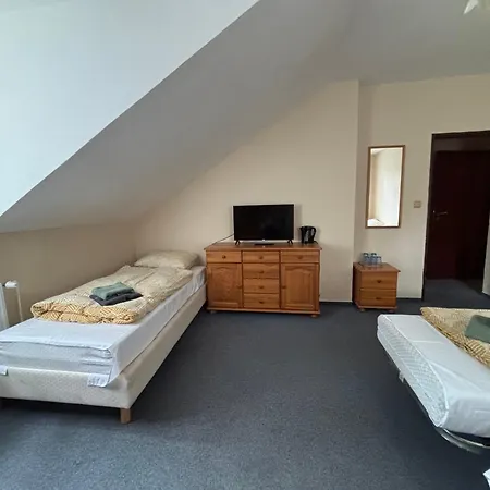 招待所 Berolina 玛丽亚温泉